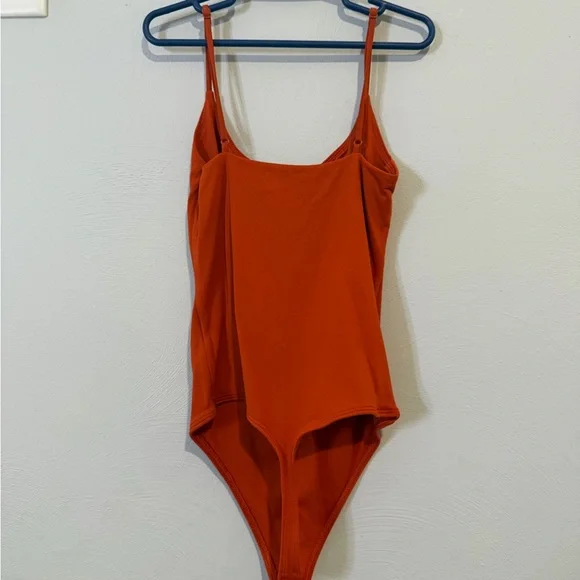 Aritzia Rust Autumn Orange bodysuit - Picture 5 of 5